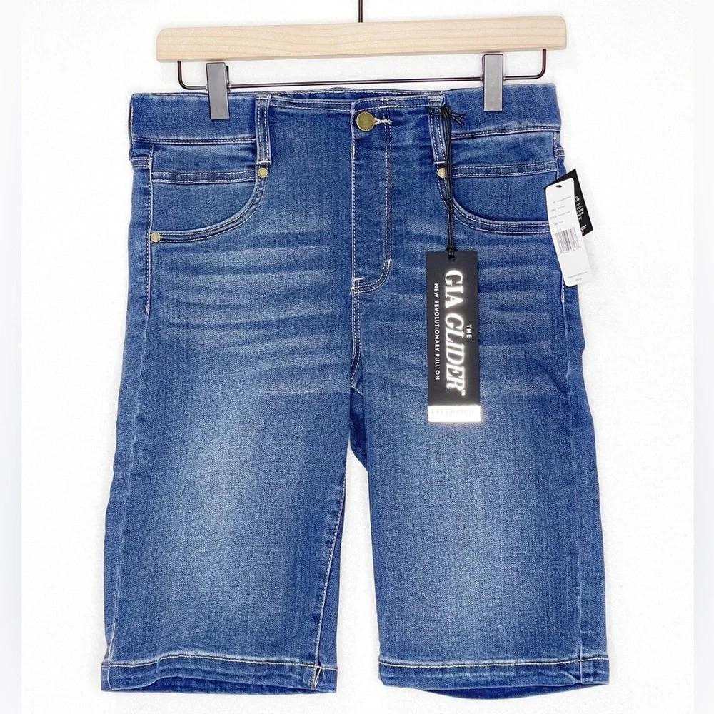 Liverpool Gia Glider Cruiser Jean Shorts Size 29/8 Highland Park Wash LM9137F86